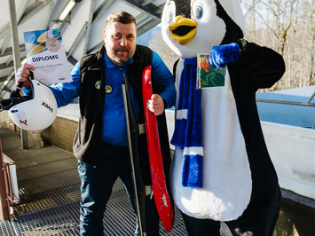 SIGULDĀ NOSKAIDROTI VETERĀNU SACENSĪBU UZVARĒTĀJI KAMANIŅU SPORTĀ