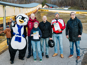 VUCHKO SACENSĪBAS SIGULDĀ NOSLĒDZ KAMANIŅU SPORTA SEZONU