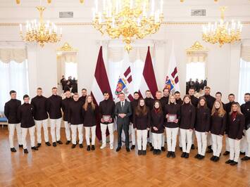 LATVIJAS KAMANIŅU SPORTISTI GODINĀTI RĪGAS PILĪ – NOSLĒDZIES MiCo2026 OLIMPISKAIS CIKLS