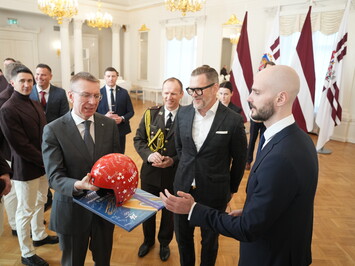 LATVIJAS KAMANIŅU SPORTISTI GODINĀTI RĪGAS PILĪ – NOSLĒDZIES MiCo2026 OLIMPISKAIS CIKLS