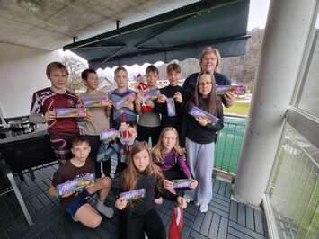 No pieredzes līdz nākotnes čempioniem – Ulbrokā veidojas jaunā kamaniņu sporta paaudze