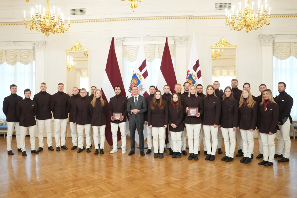 LATVIJAS KAMANIŅU SPORTISTI GODINĀTI RĪGAS PILĪ
